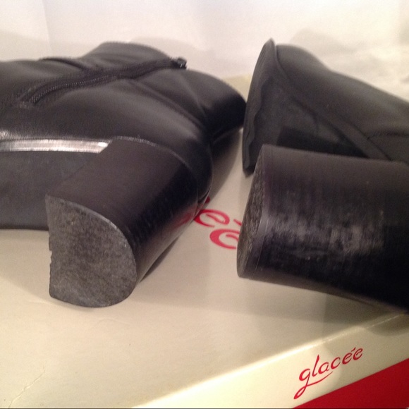 Boots - Picture 7 of 7